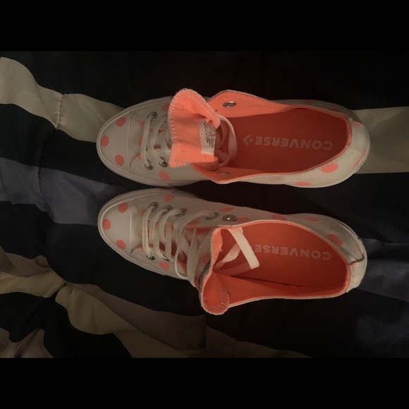 Shoes - Picture 2 of 3